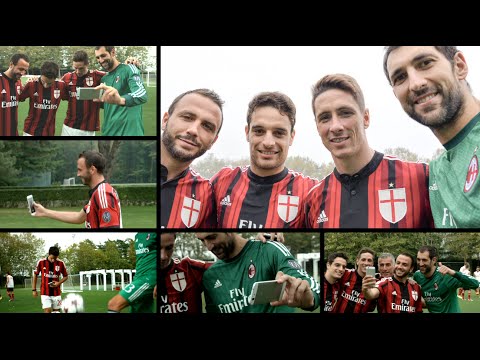 I calciatori del Milan lanciano il nuovo Ascend G7 | AC Milan Official