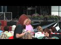 s�ndagen den 20/7 var det dags f�r �rets andra alls�ngskv�ll vid sundbyholms slott. alls�ngsledare var �terigen kikki danielsson med kjell roos orkester och g�startister var mathias holmgren & arja saijonmaa.
tyv�rr blev klippet i fel format n�r det redigerades.