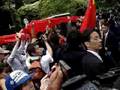 早稲田大学　胡錦濤抗議デモ 揉み合いProtest against Hu Jintao`s visit to Japan