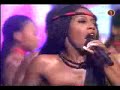 Kelly Khumalo - Qinisela (live)