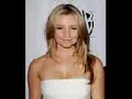some pics of beverly beautiful mitchell!
we miss so much lucy!

song: right here, right now by zac efron and vanessa hudgens