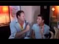 videos de Interviewer doet poging om liedje van Jan Smit te zingen