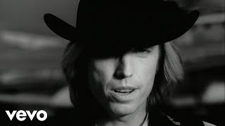 Tom Petty - Learning To Fly video