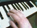 Sala de ensayo: \"Slow down with the Theremin\"