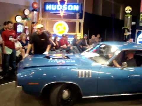 how to bid on mecum auctions