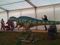 luka i tata raspravljaju o tome koji dinosaur je legosaur, a koji t-rex... 