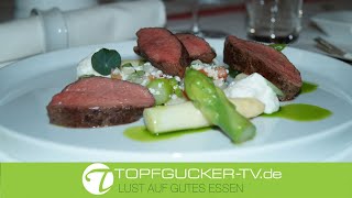 Rücken vom Thüringer Rehbock an Spargelsalat und Petersilienöl Rücken vom Thüringer Rehbock an Spargelsalat und Petersilienöl