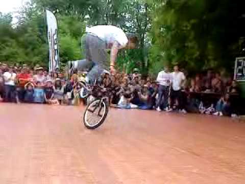 Youtube Video s8MgqSXJzX4