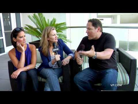 Cowboys Aliens Intervi - http://www.highlinestudios.com Jon Favreau talks about COWBOYS and ALIENS, filmmaking, his career, and Comic Con. (Part 2/2) Hosted by Krista Smith and Olivi...