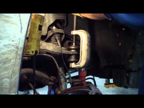 Upper Ball Joint Replace on a 2002 GMC 2500 HD 4×4