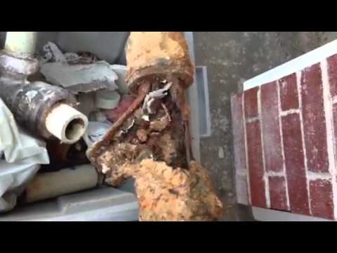 how to fix cast iron pipe leak