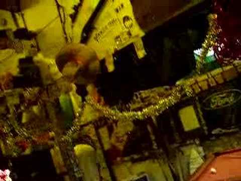 Famous backpacker bar / pub in Daly ...