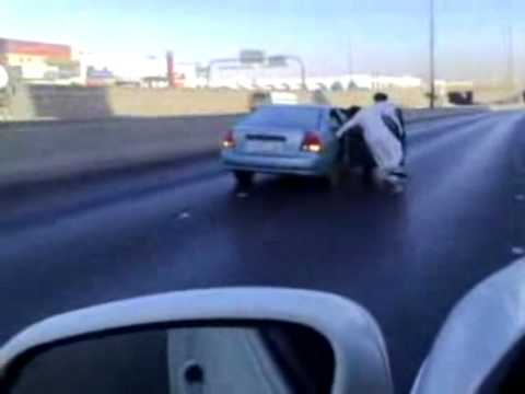 Autostunts :: Leute! Coole Action, colle Stunts. Zieht Euch diesen Clip hier rein, cooles Video mit tollen Autofilmen. Autostunts - Leute! Coole Action, colle Stunts. Zieht Euch diesen Clip hier rein, cooles Video mit tollen Autofilmen.