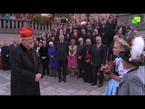 kardinal - München, 21. September 2013. Mit einem Gottesdienst in der Münchner Kirche St. Sylvester und einem Festakt in der Katholischen Akademie hat die Erzdiözese Mü...
