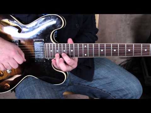Mississippi Queen - free blues lessons http://www.guitarjamz.com/ytblues sorry said a couple of wrong fret numbers oops!!!