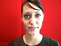 du sexe sur http://www.horizonentrepreneurs.fr ? parlons plut�t de sensualit� avec le jardin des dames, l'entreprise fond�e il y a un an et demi par roxane. loin d'avoir une vision triviale des relations intimes, roxane met en avant l'�veil et le plaisir des sens. voir, go�ter, sentir, toucher, �couter sont m�me les t�tes de chapitre de son site... pour que la relation sexuelle ne soit pas que m�canique. on y parle de gourmandise, de senteurs, de liens en satin... un pompon plume ou une poudre miel ambr� font oublier la vulgarit� parfois associ�e � l'�rotisme.

et plus le temps passe, plus le raffinement et les conseils prennent de la place. les sex-toys ont laiss� la place � la lingerie chic mais abordable, aux jeux coquins comme le chemin du plaisir ou aux menottes sensuelles et froufroutantes... les r�unions � domicile 