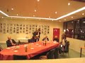 des etudiants de l'ecole superieur de commerce de reims invitent raymond barre a conferencer et s'opposent physiquement a une distribution de tracts  rapportant ces propos tenus sur france culture le 1er mars