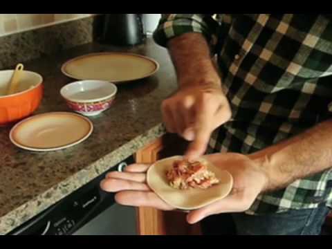 How to Fold Chinese Dumplings (jiaozi)