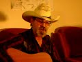a really cool, simple chorus about reaching up to god and him reaching down to you. music and lyrics from rick horn, part of the church of excelsior springs, missouri.  lead guitar by jerry adkins, part of the church of mosby.

more radical free music, poetry, art, books and more at http://www.fellowshipofthemartyrs.com 

.