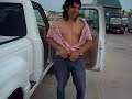 DESMADRE EN LA PLAYA