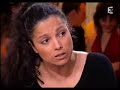 Les blancs trait�s de sous-chiens par une arabe � la t�l�