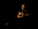 glen hansard and mark�ta irglov� (the swell season) performing the song 