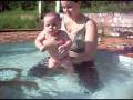 videos de Bernardo na piscina
