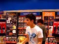 Jonas Brothers singing \"Mandy\" Jonas Brothers singing \"Mandy\"