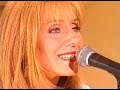 videoclip of frances black singing when you say nothing at all. this song was later made famous by ronan keating, but frances sang it before him.