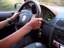 unos minutos de sus clases de conducción