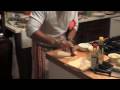 videos de Bones: Crab Eggrolls