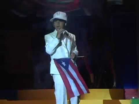 MIGUELITO A SUS 8 ANOS EN SU PRIMER CONCIERTO EN 2007 EN EL COLICEO ROBERTO CLEMENTE -