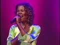 A cada - Nivea Soares A cada - Nivea Soares