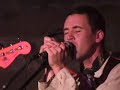 song info: http://phobos.apple.com/webobjects/mzstore.woa/wa/viewartist?id=20158274

cass mccombs plays live with andrew bird at the nightline in bellingham, forget the violin. forget the classical background. as troubadour andrew bird puts it, 