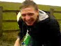 Si hoying up on side of the road Si hoying up on side of the road