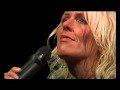 GPTV zendt elke week een clip uit van een bekende Friese zanger, zangeres of band. Deze week zien we Sjoukje Toussaint - Krystfeest by beppe