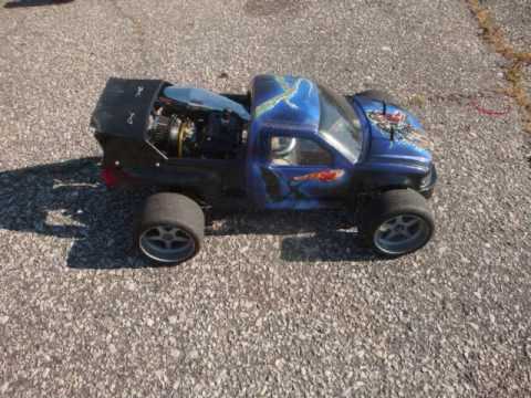 Watch RC Video: '5th scale drag racing'
