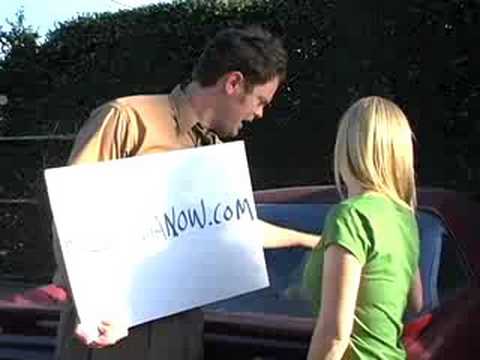 Angela Kinsey