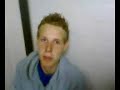 schop hem onder de douche! schop hem onder de douche!