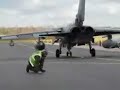 Lustiger Flugzeuglotse