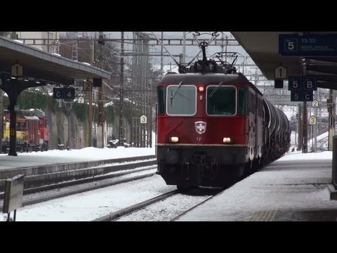 Züge-Trains-Eisenbahn-Winter and Snow-Swiss Rail Feb 2012