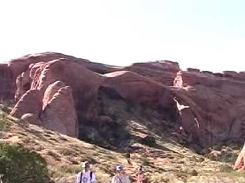 Devils Garden Trail in Arches ...