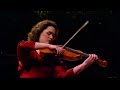 parte 1

toca pra caralho! 

tabea zimmermann na viola.

penderecki viola concerto - part 1
compositor e regente - krzysztof penderecki

parte 2 aqui:
http://www.youtube.com/watch?v=suzfl44d-lm