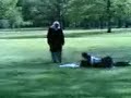 سعودي يكبس على إنجليزي وصديقته
