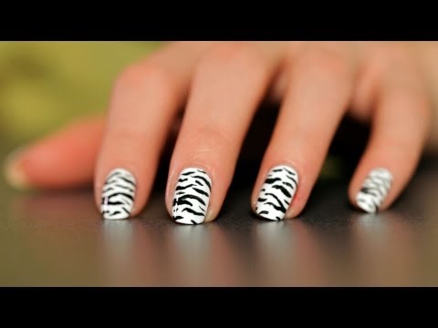 how to zebra paint your nails