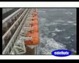 QM2 cruising