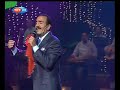 (Mustafa Keser) Bir kara kas bir kara g�z sende var, Elinde