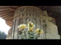 monastere de voronet et une partie du village.

un tr�s bel endroit, le monast�re est vraiment beau et colorer. les gens y sont vraiment sympatiques.
nous y avons fait du camping.

tour du monde 700 jours
world tour
http://mgdtasie.blogspot.com/
dany thibault 
maryse gu�vin