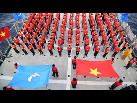 TỰ HÀO THANH NIÊN VIỆT NAM | ST: Mai Trâm | TB: Nhóm Sao Việt