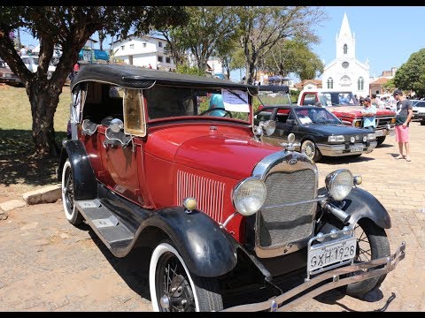 3º Encontro de Carros Antigos de Paraguaçu-MG